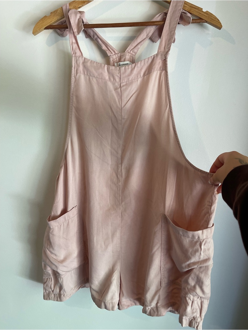 Ripzone Tie Shoulder Loose Fit Shortalls Romper Blush Light Pink Size Medium M